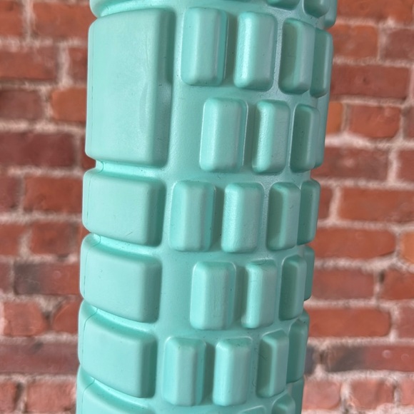 Foam roller, seafoam. - Picture 2 of 3